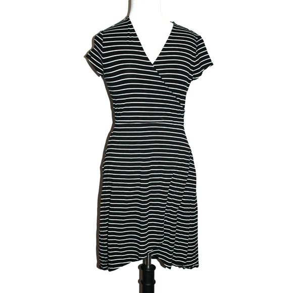 White House Black Market Dresses & Skirts - White House Black Market Crossover Black & White Stripe V-Neck  Dress Size 0